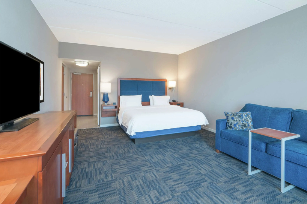 Hampton Inn & Suites Newburgh Stewart Airport, NY