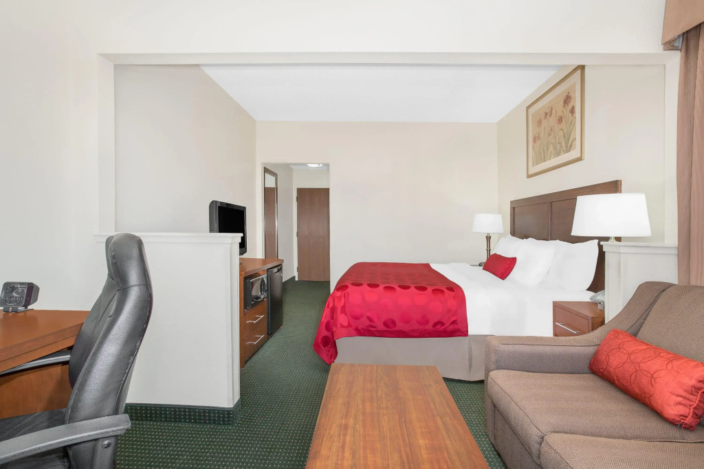 Ramada by Wyndham Denver International Airport