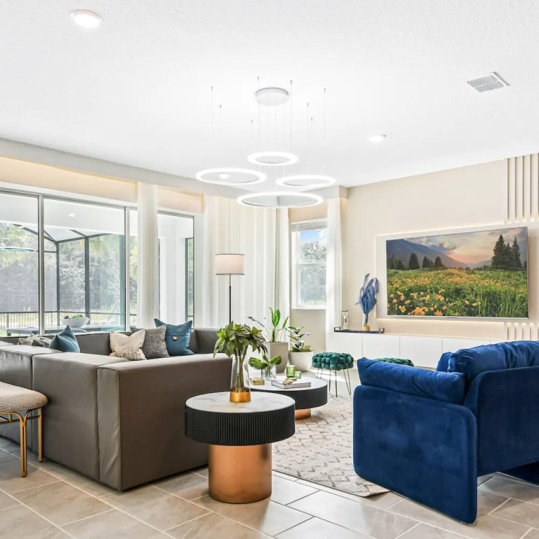 Striking 9BR Pond View Pool SPA Near Disney World, Kissimmee