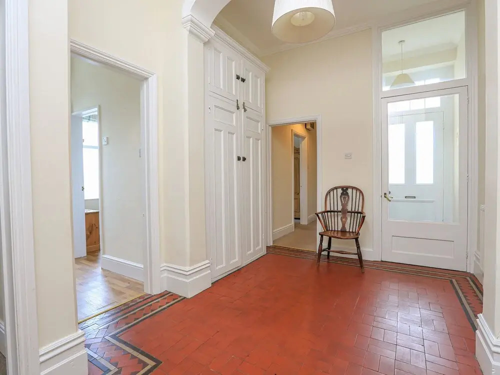 1 Holmleigh