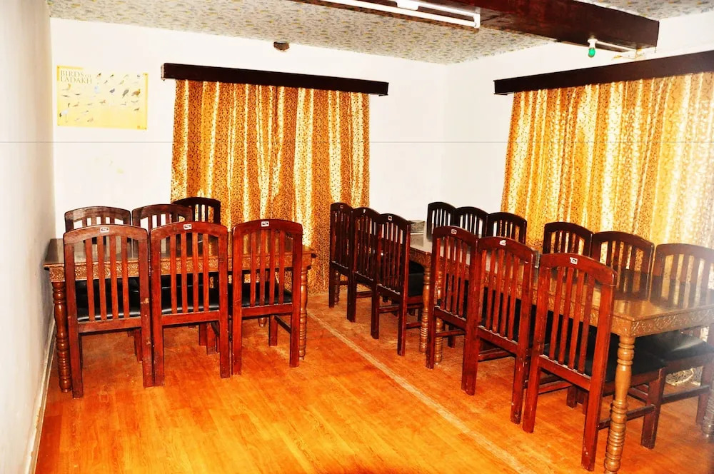 Hotel Jan Palace