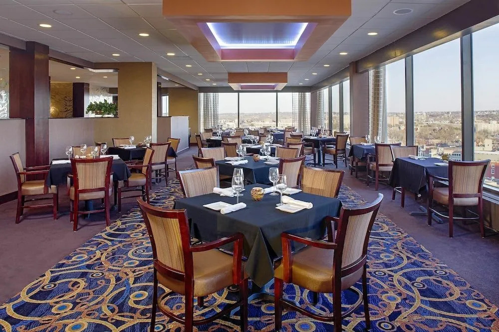Dayton Vitality Hotel - Downtown