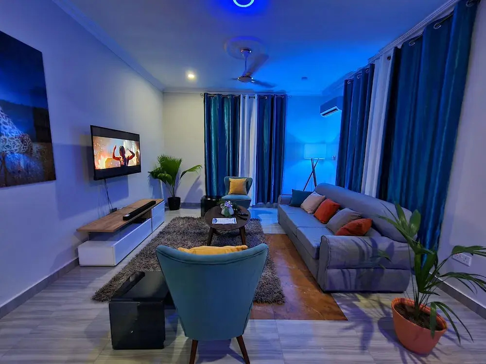 EmpireLux Middle Floor