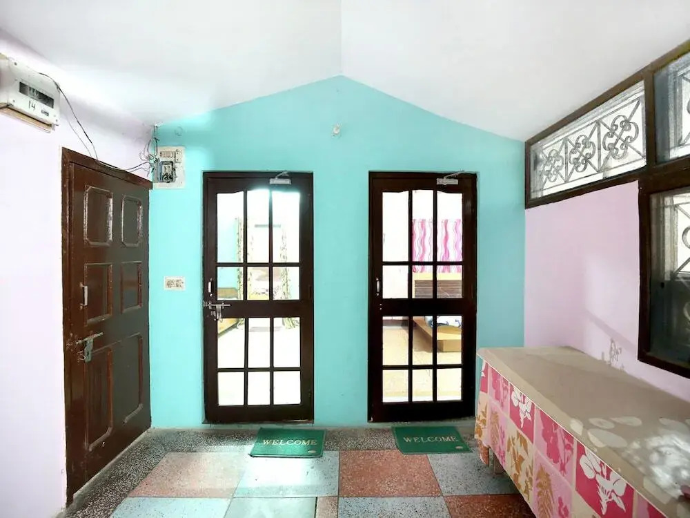 Rajnish by OYO Rooms