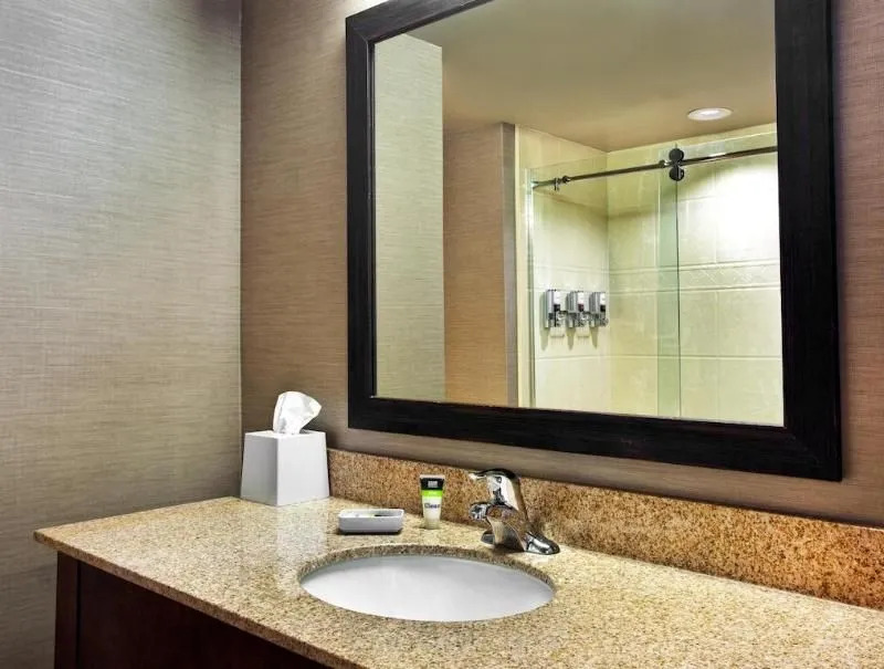 Astoria Hotel & Suites