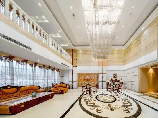Vienna Hotel (Nanning Anji Wanda 33rd Middle School Subway Station)