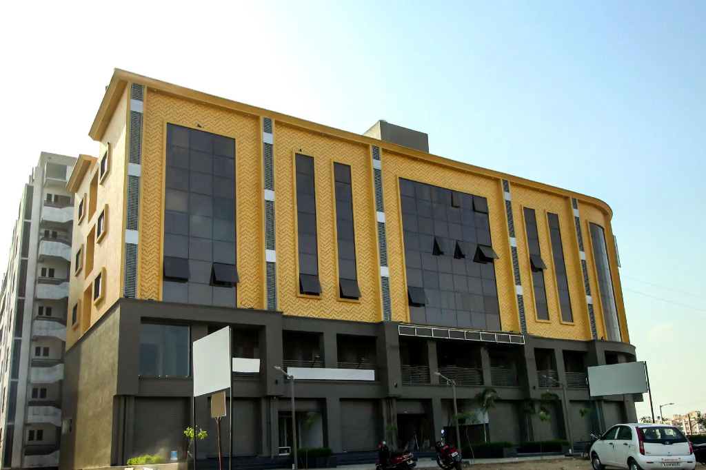 OYO 8864 Hotel Royal City