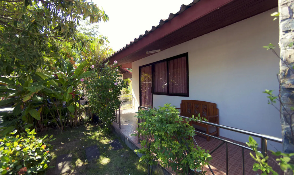 Lotus Friendly Hotel