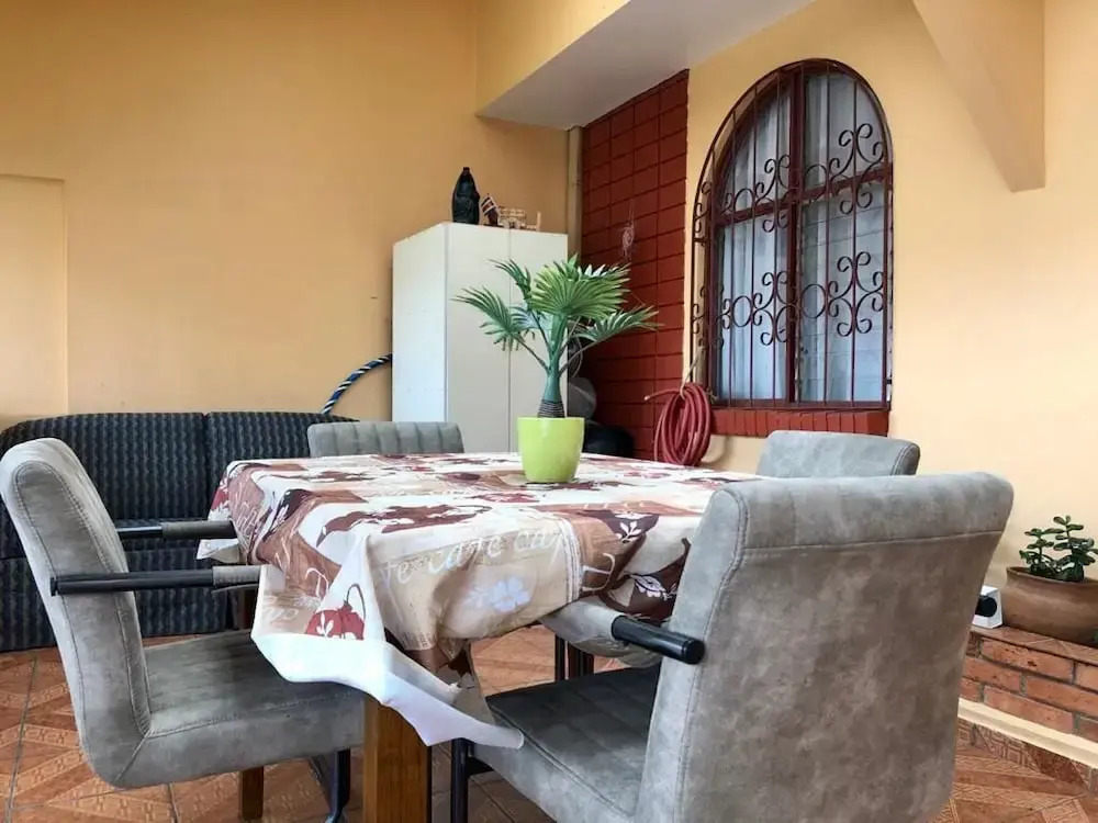 Mama Tica Guest House