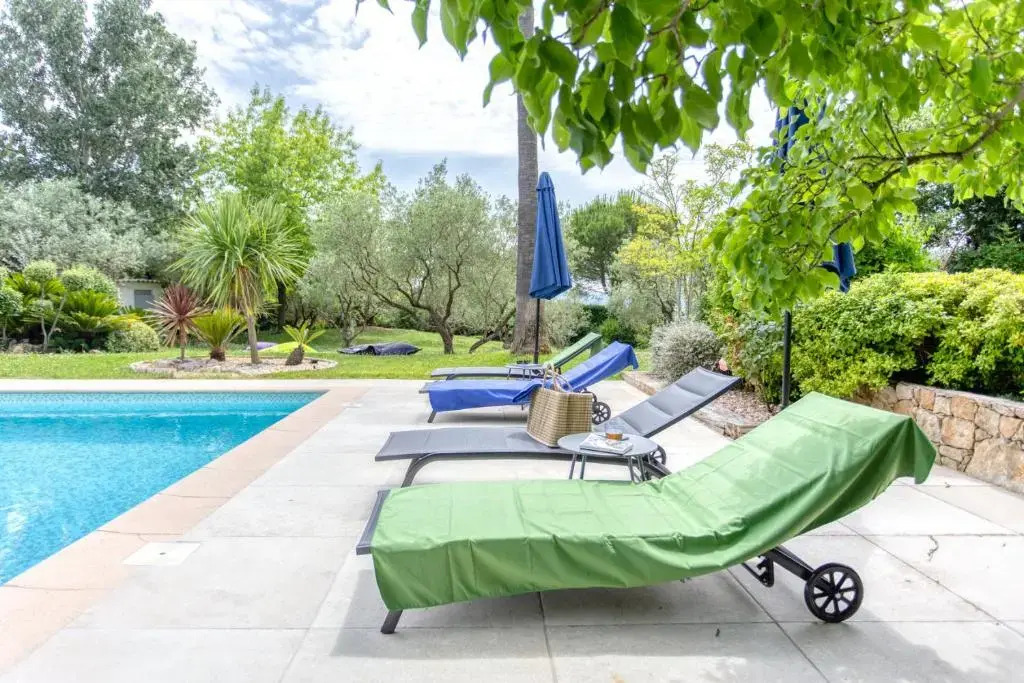 Le Domaine des Mûriers - charme, chic, calme en Provence Côte dAzur