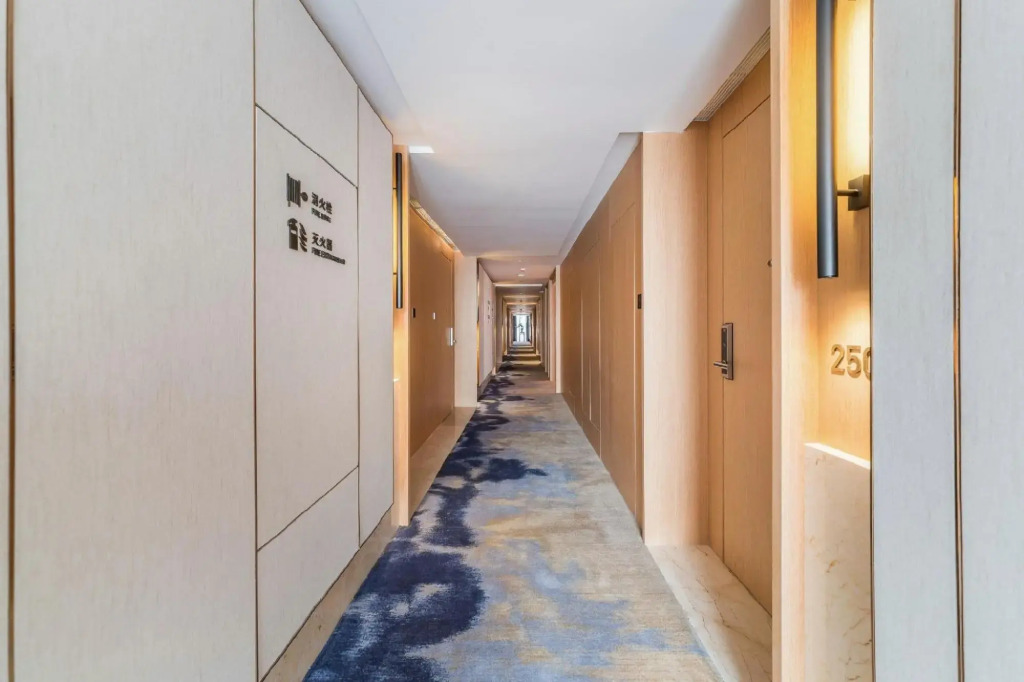 Rezen Jingyuan Hotel (Chengdu Panda Base)