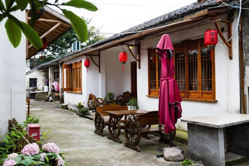 Yiyun South Lake Gallery Boutique Hotel