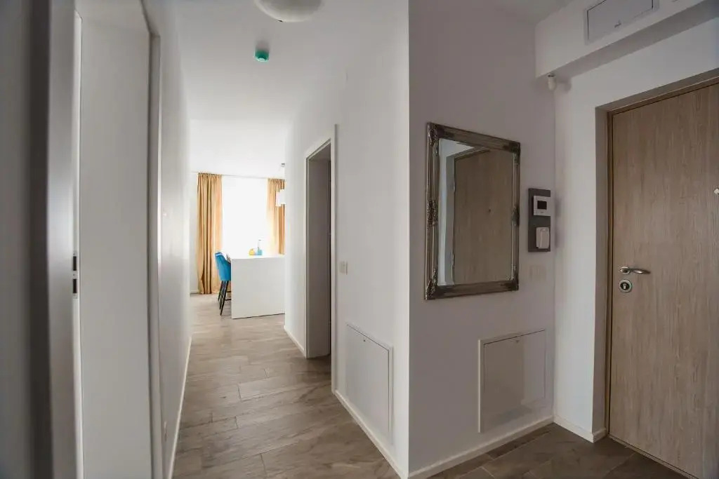 No. 10 - The Penthouse in City Center