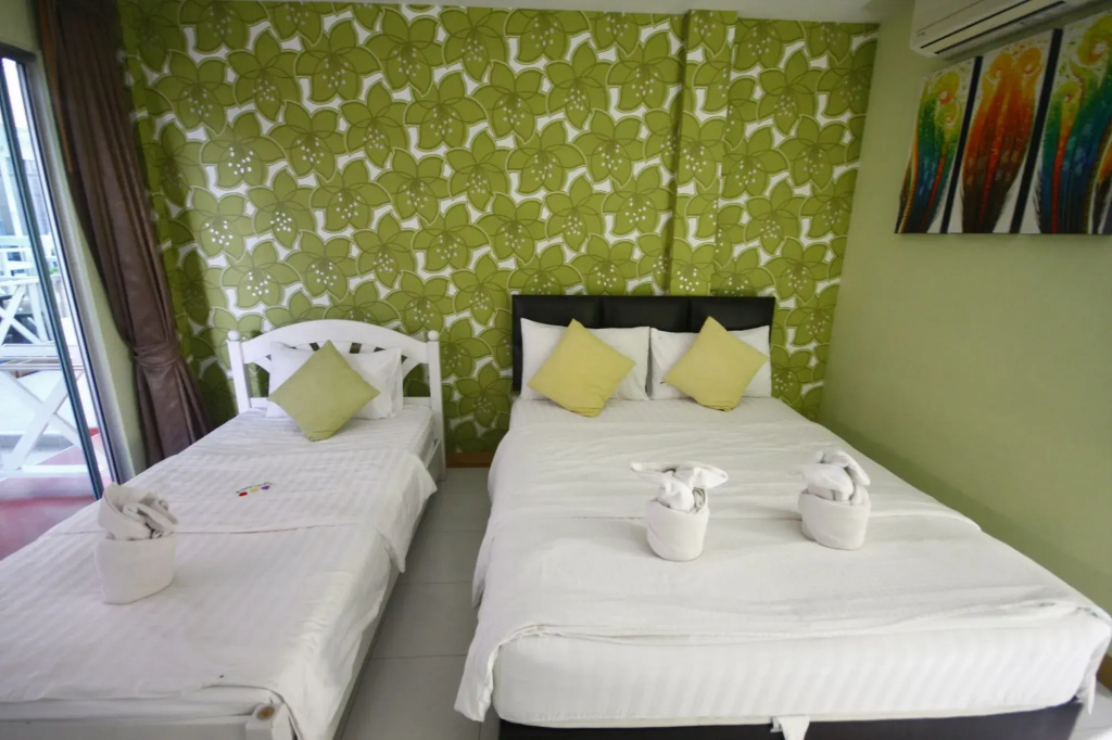 Tawaen Beach Resort
