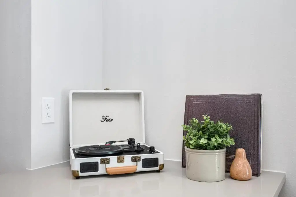 Rooftop Patio with Waterview, Private Garden & Grill 3BR 3BA