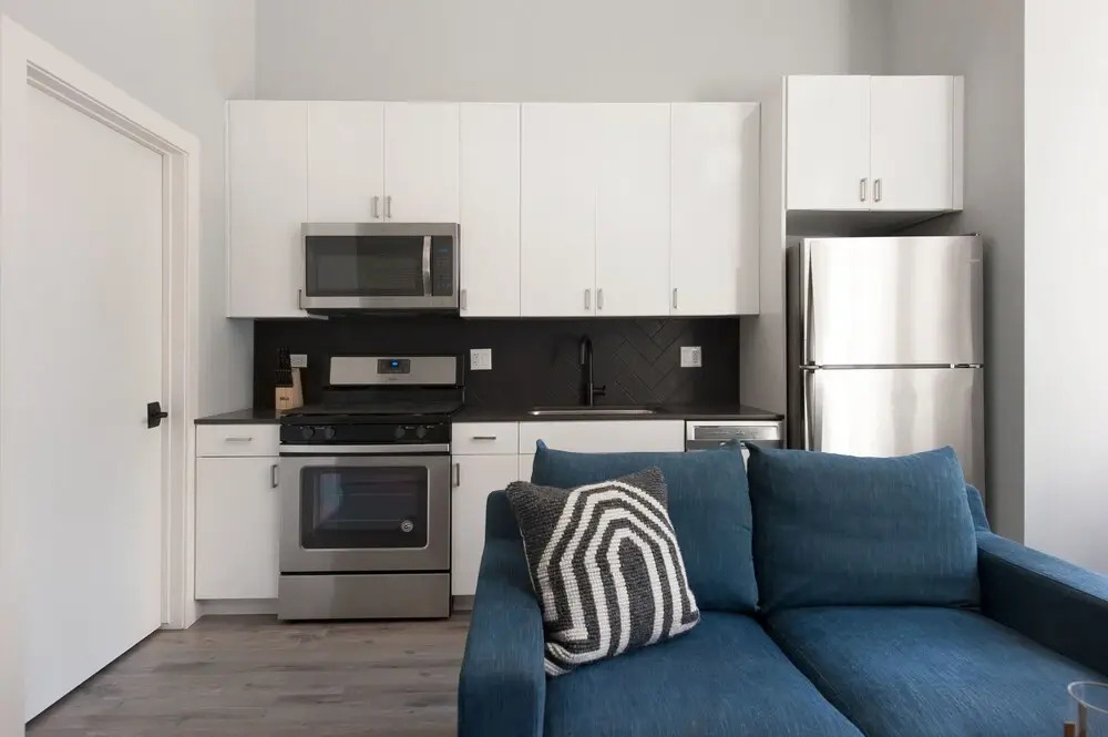 Charming 1BR at The Plymouth by Sonder