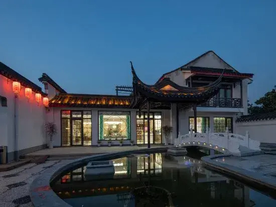 Maple Jiangfeng Bieyuan · Riverside Homestay (Suzhou Hanshan Temple & Guanqian Street Branch)