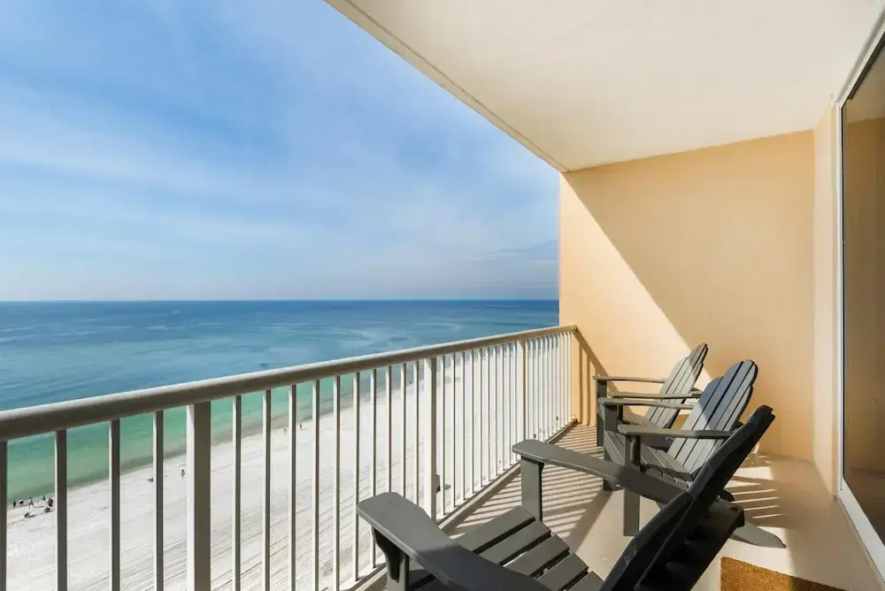 Majestic Beach Towers 1-1006