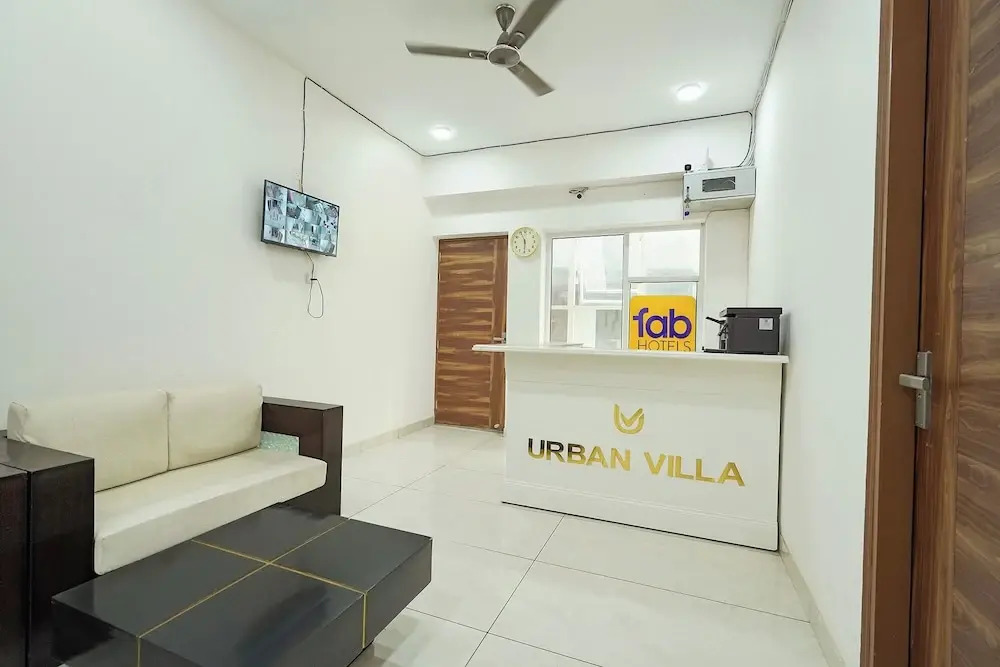 Fabhotel Urban Villa