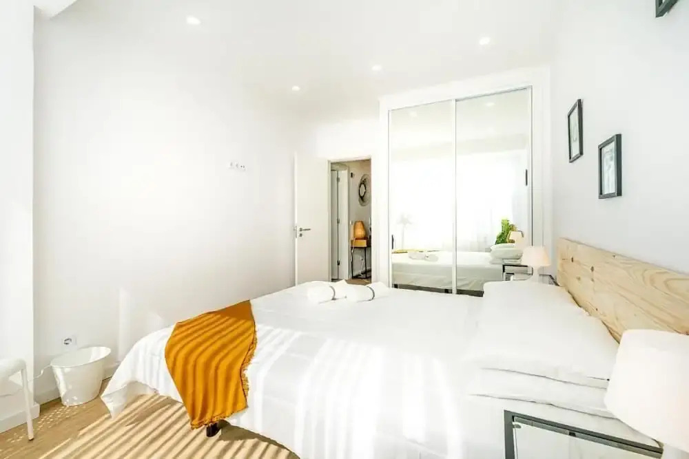 Two bedroom apartments close to train station by Lisbon with Sintra