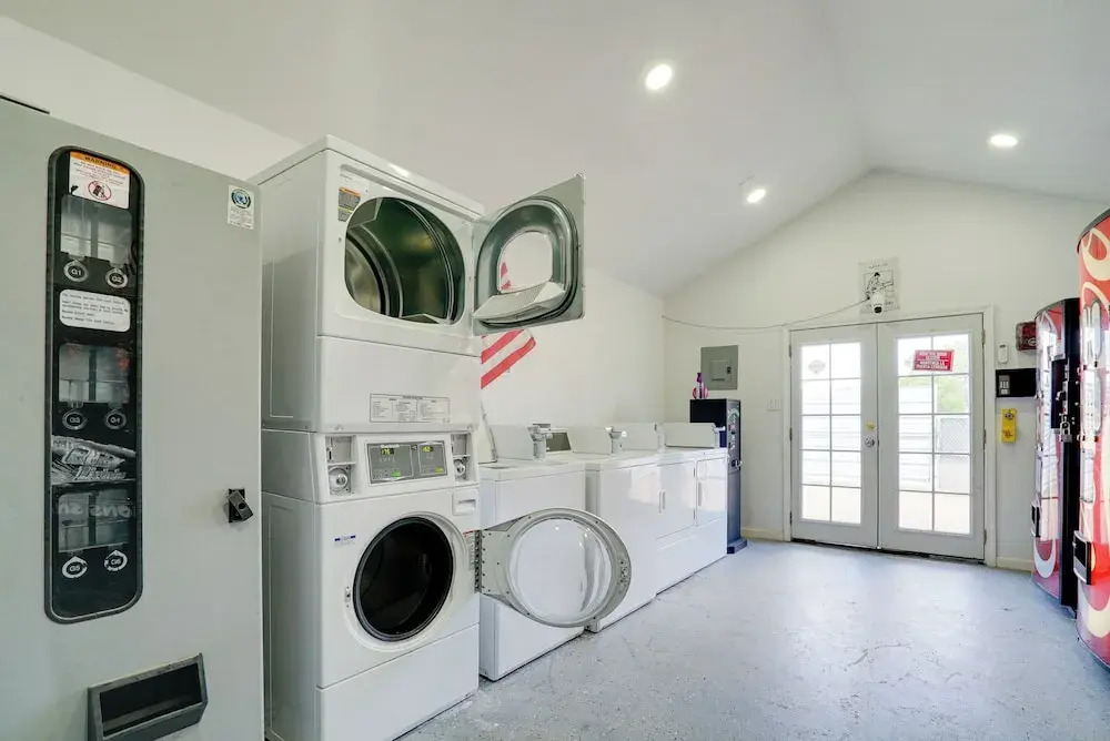 4 Mi to Dtwn El Paso: Pet-friendly Apartment!