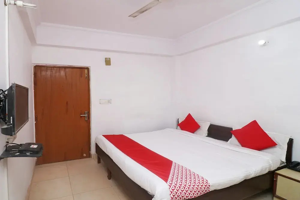 OYO 24680 Hotel Devansh