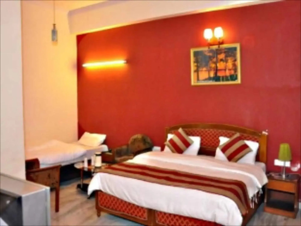 The Radiance Hotel Near Ganga Ram & BLK Hospital