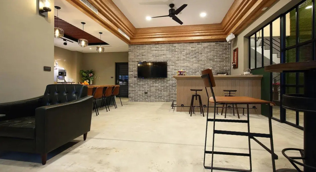 MIDORI Hostel