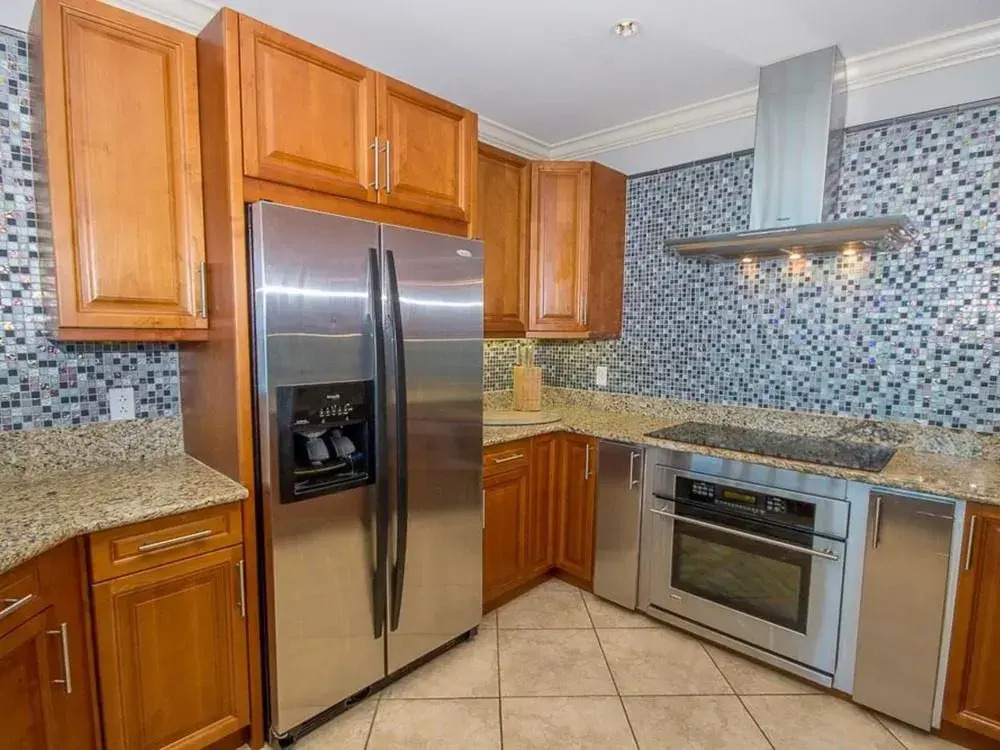 Bel Sole Penthouse 1801 - 4 Br condo