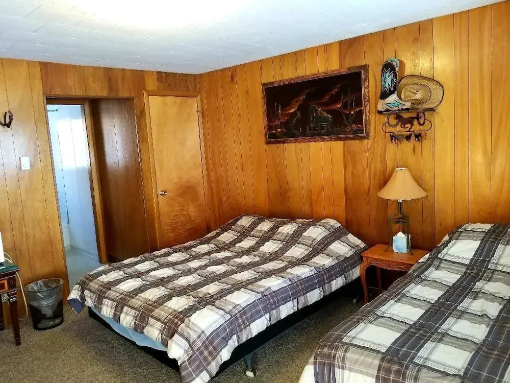 Long Valley Motel