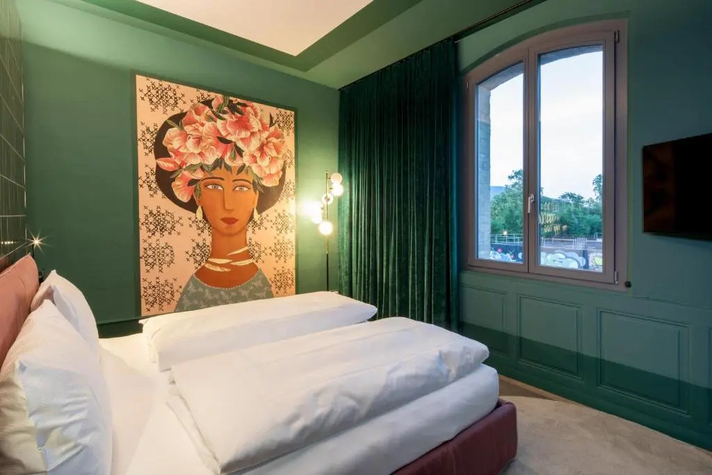 Aare Lodge Attisholz Self Check-in
