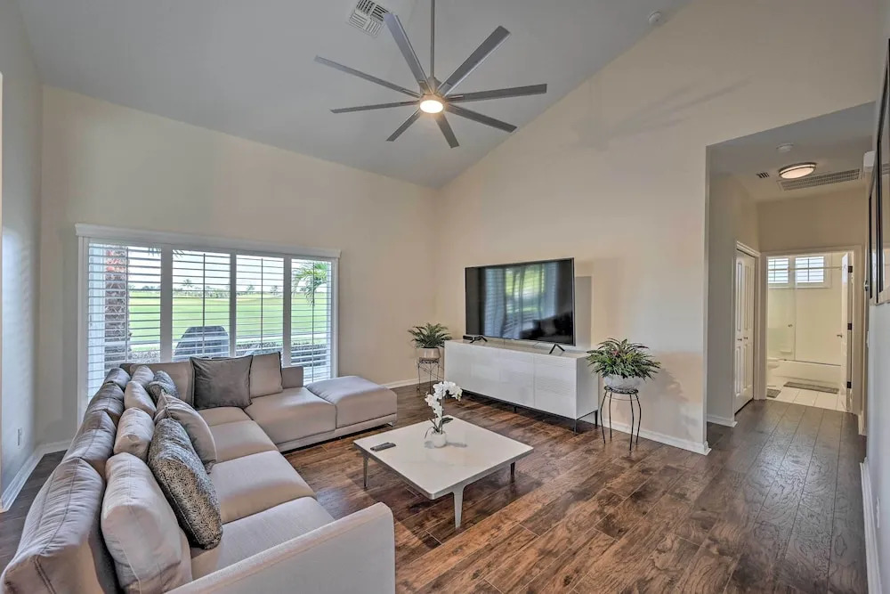 Modern Naples Home w/ Amenity Access!