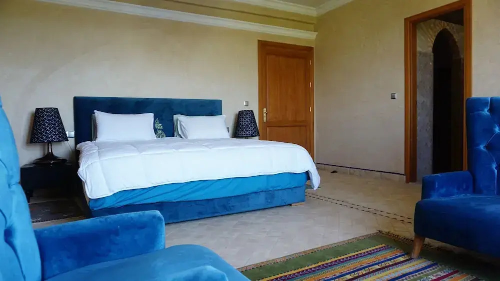 Saphir Paon - Luxury Villa in the middle of a farm