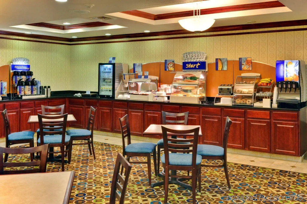 Holiday Inn Express & Suites Dewitt - Syracuse by IHG