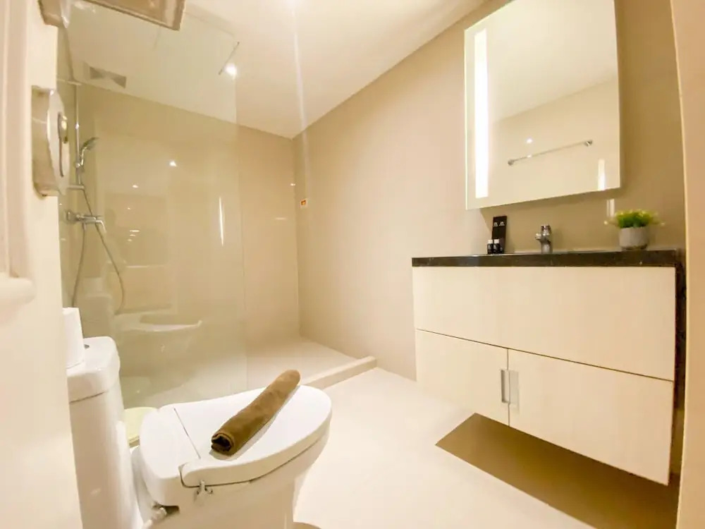 Strategic and Best Deal 2BR Marquis de Lafayette Apartment By Travelio