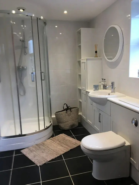 Vineyard Cottage Sleeps 4 with Garden