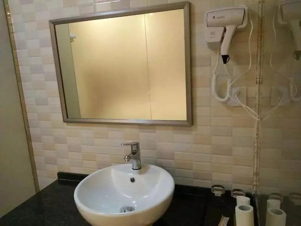 Xiangnan Business Hotel