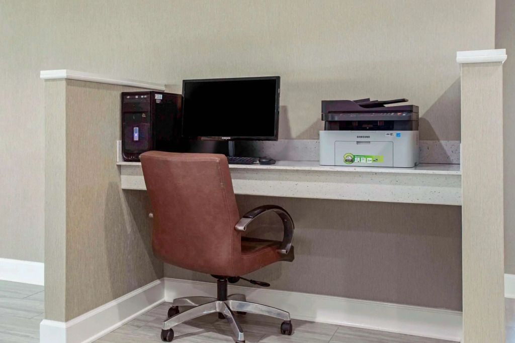 Quality Inn & Suites University Area