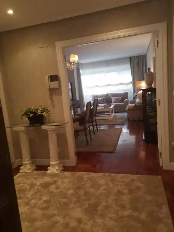 Habitación con baño privado en Bilbao