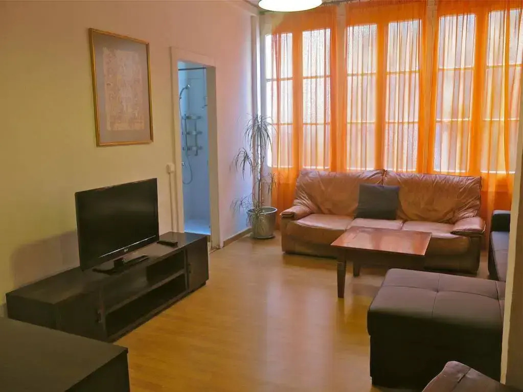 Clot MiraBarna Apartments