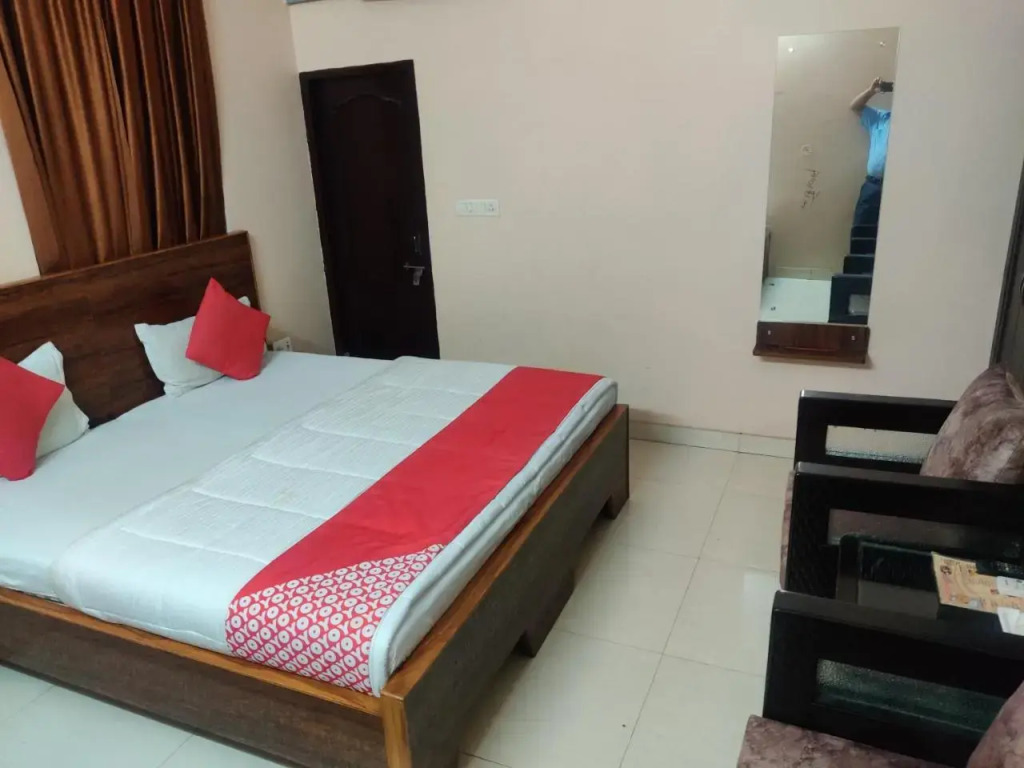 Townhouse Sindhi Camp
