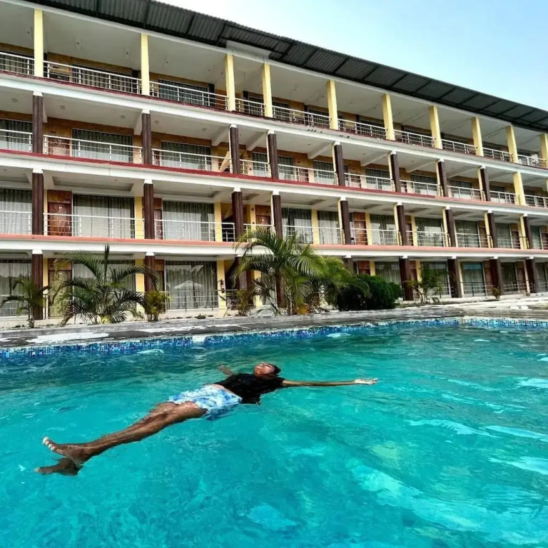 Royal Villa Beach Resort