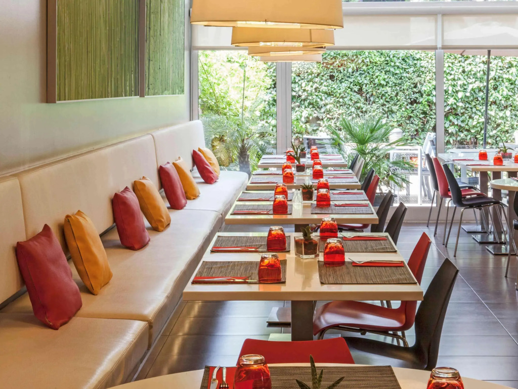 Ibis Cornella