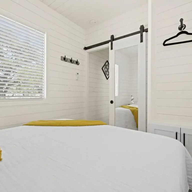 New The Yellow Beacon-luxury Shipping Container