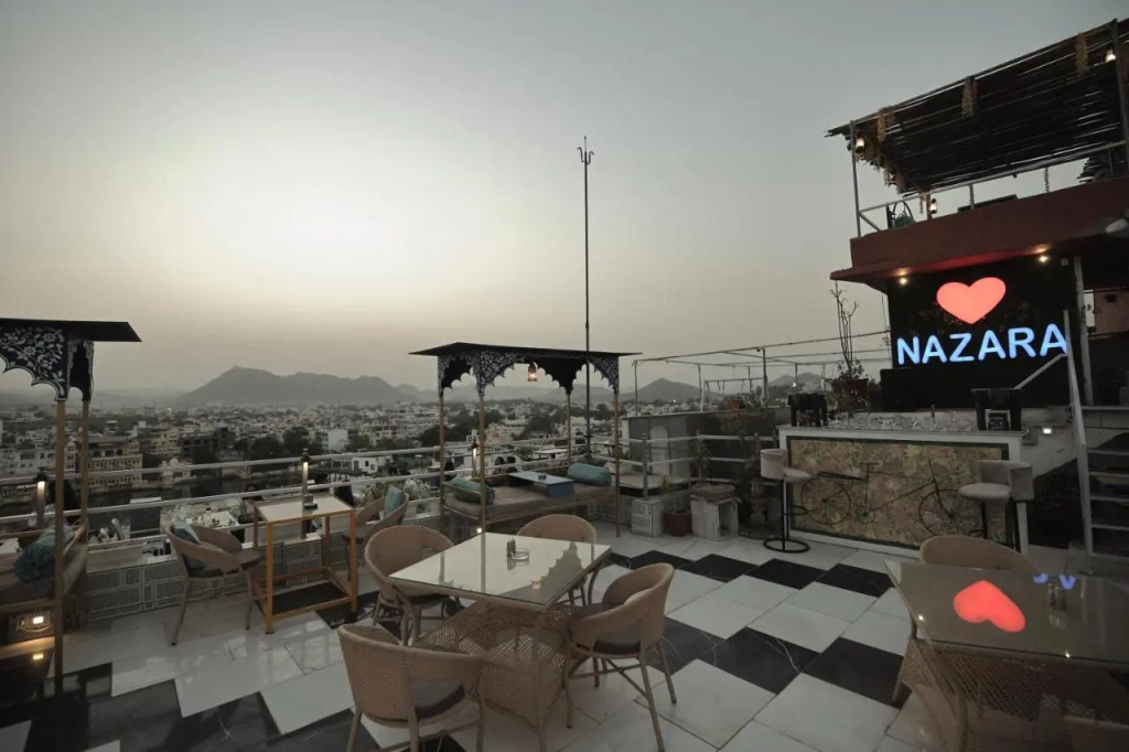 The Lake View Hotel- On Lake Pichola