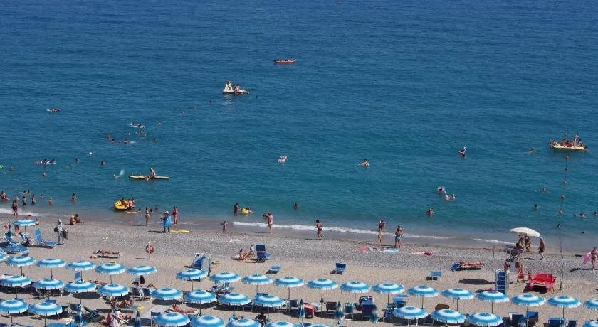 Lido Resort