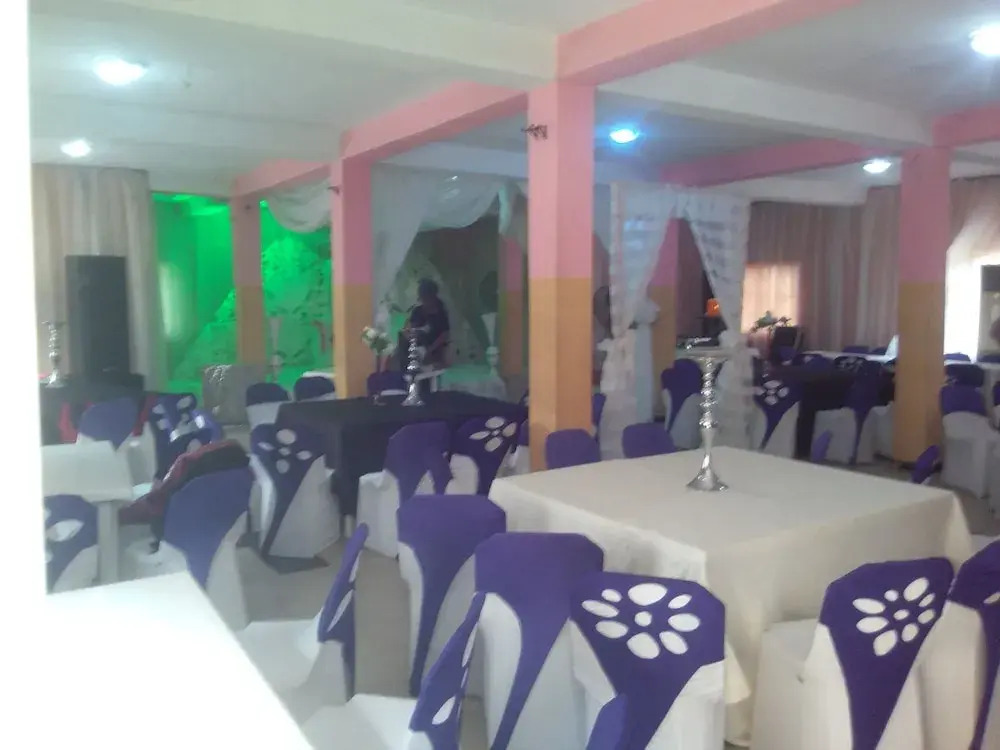 Zeepee Place Hotel