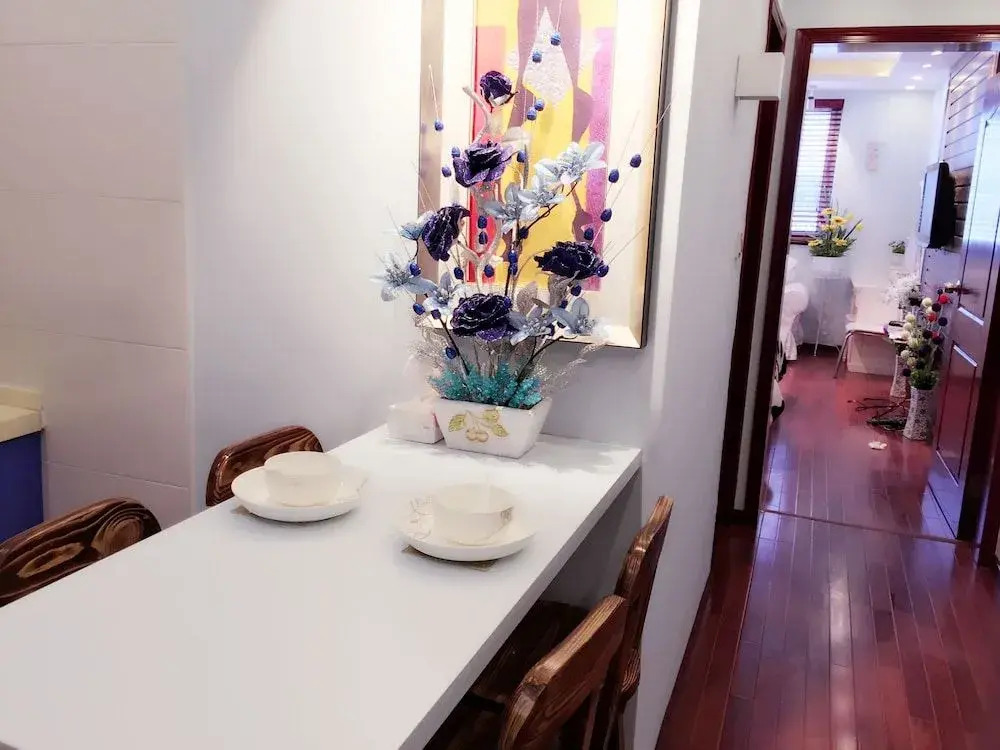 Shanghai Youcun Apartment Jinlu Building