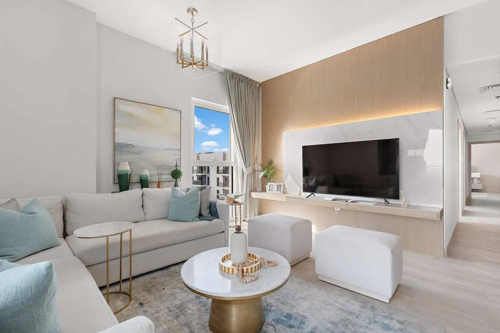 Silkhaus Lavish 3BR Maid Yas Island