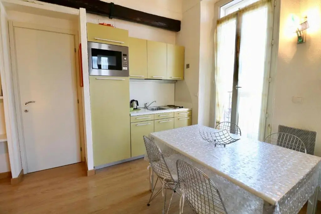 1 bedroom Suquet, 6 min from the Palais, balcony city & port view 220